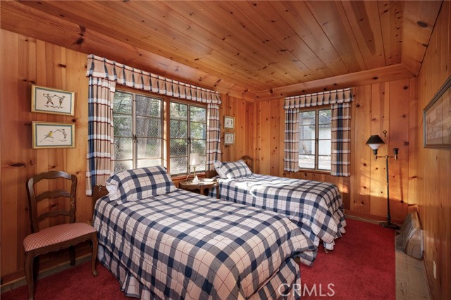 Detail Gallery Image 68 of 75 For 28641 North Shore Rd, Lake Arrowhead,  CA 92352 - 14 Beds | 11/1 Baths