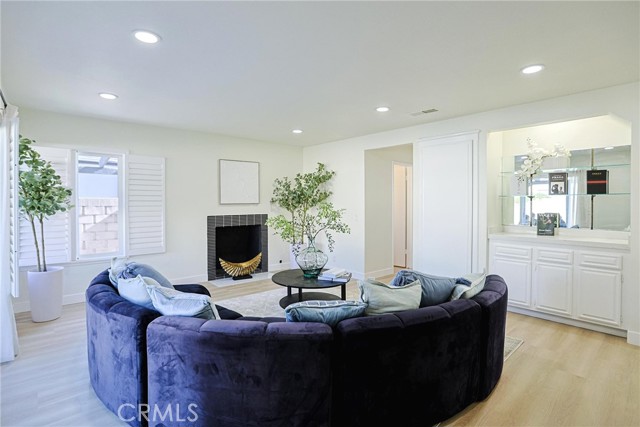 Detail Gallery Image 28 of 68 For 2301 W Manly, Santa Ana,  CA 92704 - 4 Beds | 2/1 Baths