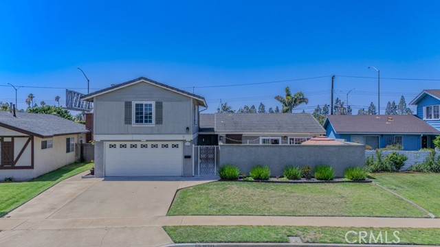 Detail Gallery Image 1 of 38 For 16781 Daisy Ave, Fountain Valley,  CA 92708 - 4 Beds | 3/1 Baths