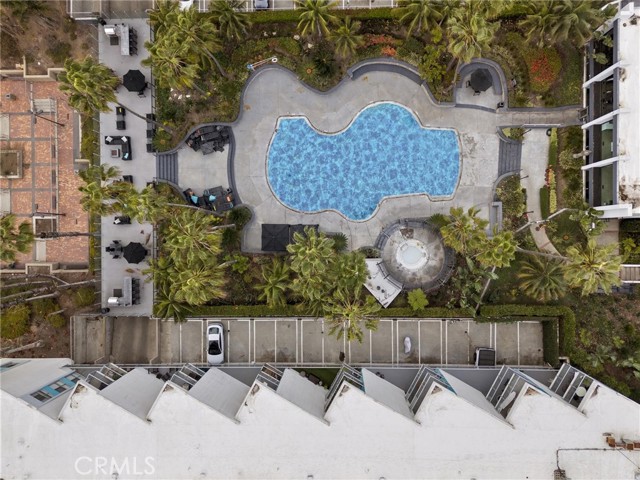 679 The Village, Redondo Beach, California 90277, 2 Bedrooms Bedrooms, ,1 BathroomBathrooms,Residential,For Sale,The Village,PV25002324