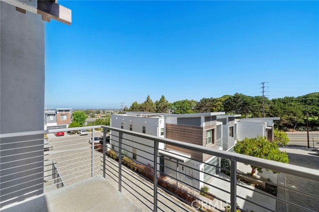 Detail Gallery Image 10 of 21 For 1273 Westreef, Costa Mesa,  CA 92627 - 3 Beds | 2/2 Baths
