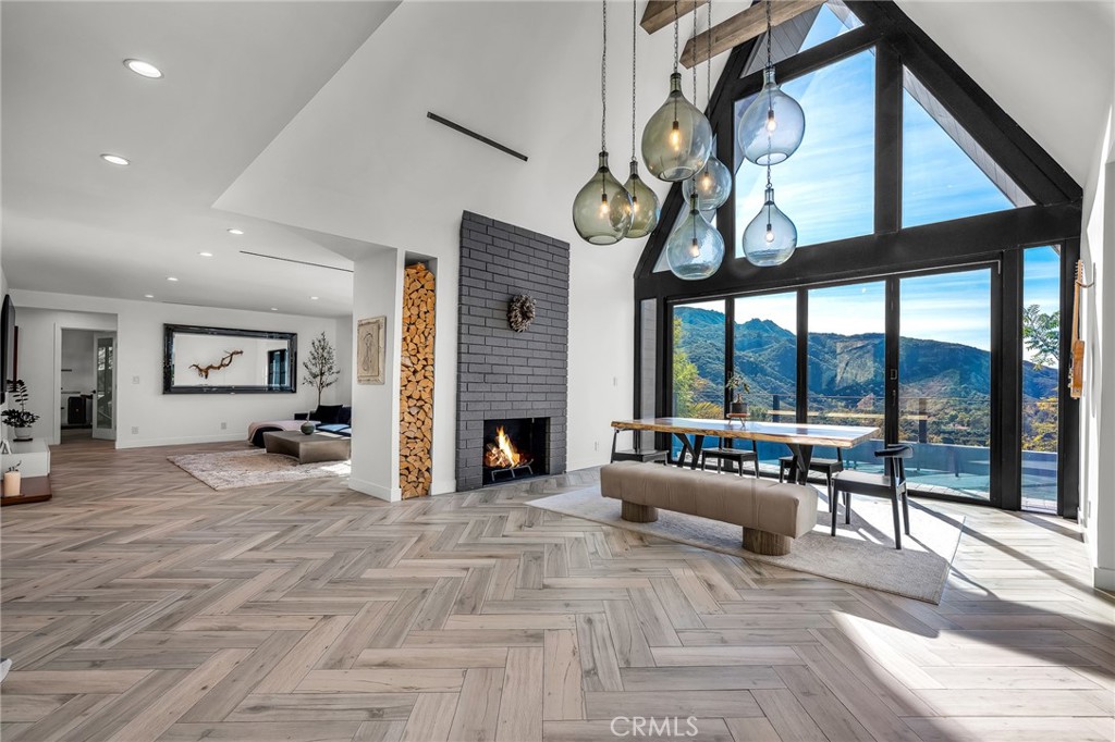 MLS #SR25261744 image #11