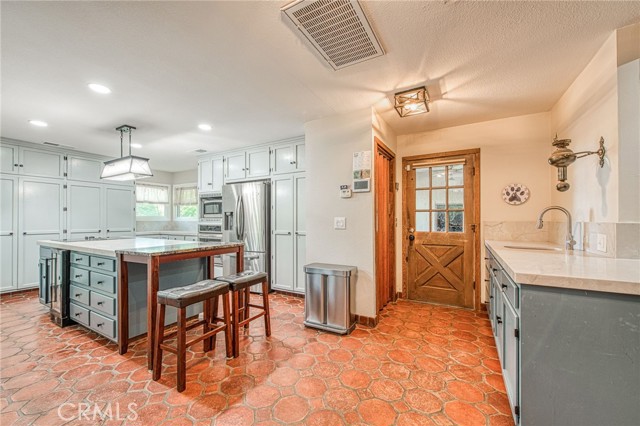 Detail Gallery Image 10 of 70 For 3389 E Olive, Merced,  CA 95340 - 3 Beds | 2 Baths