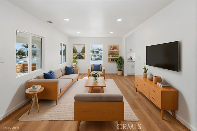 Detail Gallery Image 3 of 32 For 6 W 23rd St, Merced,  CA 95340 - 2 Beds | 1 Baths