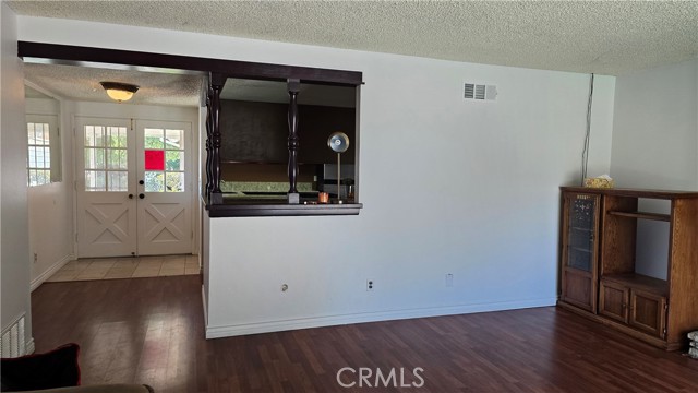 Detail Gallery Image 5 of 27 For 6061 Mirada Ct, Highland,  CA 92346 - 4 Beds | 2 Baths