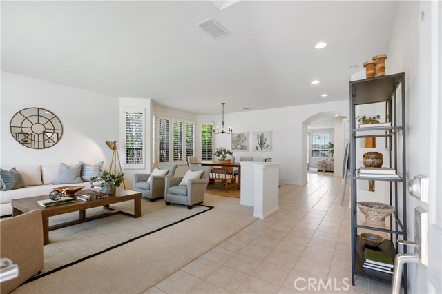 1830 Red Robin Place photo 2