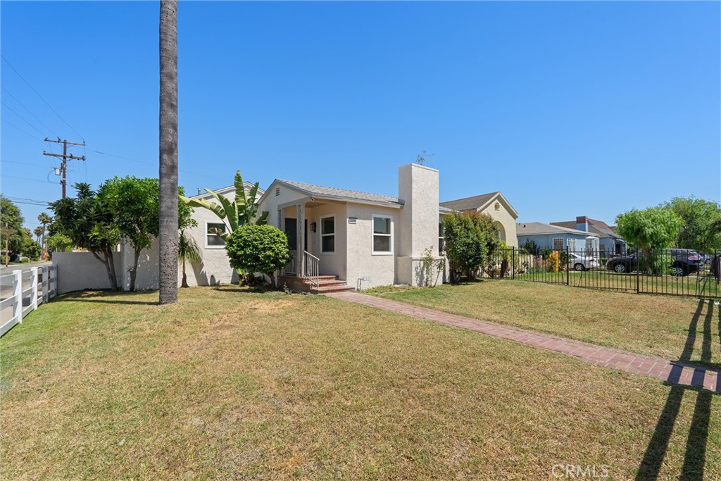 300 S Burris Ave