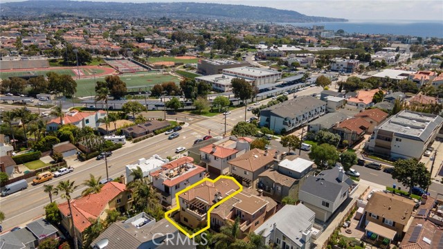 504 Juanita Avenue, Redondo Beach, California 90277, 3 Bedrooms Bedrooms, ,2 BathroomsBathrooms,Residential,Sold,Juanita,PV24096275