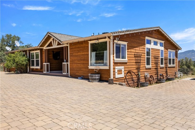 7235 Highland Springs Road, Lakeport CA: https://media.crmls.org/medias/e4fe3774-9ee9-44ce-81e0-e151f8b5c6e5.jpg