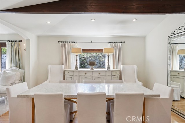 Detail Gallery Image 14 of 54 For 22015 Independencia St, Woodland Hills,  CA 91364 - 3 Beds | 2 Baths