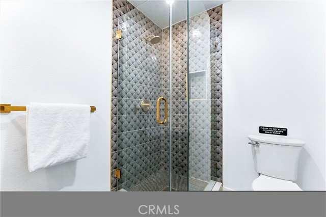 1045 E Deepak Road, Palm Springs CA: https://media.crmls.org/medias/e4fe9793-57ac-4c99-9cb6-c468829bd343.jpg