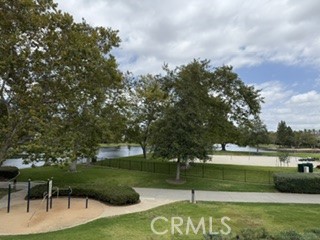 https://media.crmls.org/medias/e4fe9e07-2f93-4026-a0e6-d2d9e08fe74b.jpg?preset=X-Large