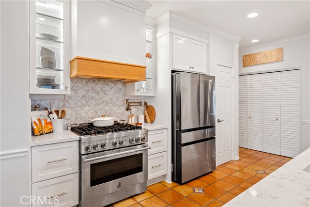 Detail Gallery Image 8 of 65 For 7915 Whispering Trails Pl, Paso Robles,  CA 93446 - 4 Beds | 2 Baths