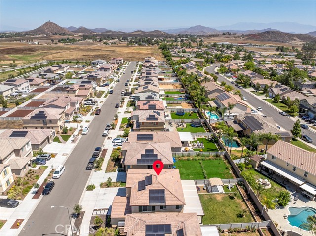 32942 Forgecroft Street, Menifee CA: https://media.crmls.org/medias/e4fec7fb-6a02-45bc-bf96-39c64d2d24aa.jpg
