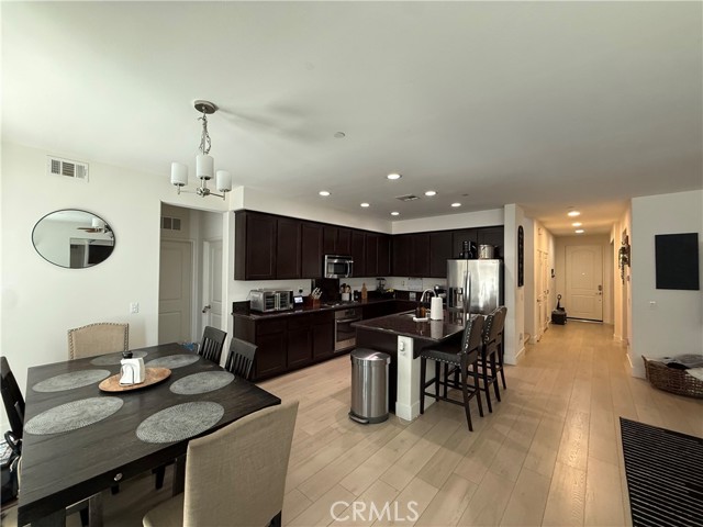 Detail Gallery Image 12 of 21 For 5565 Buckthorn Ct, Chino,  CA 91710 - 4 Beds | 3/1 Baths