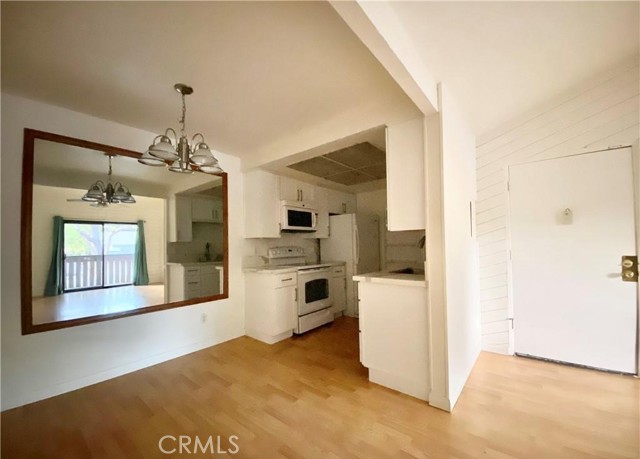 Detail Gallery Image 2 of 21 For 20702 El Toro Rd #168,  Lake Forest,  CA 92630 - 1 Beds | 1 Baths