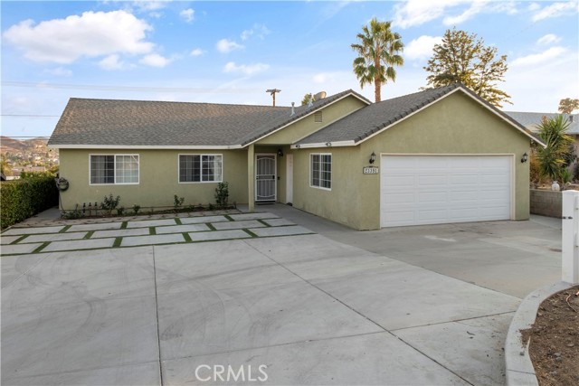 Detail Gallery Image 2 of 26 For 23391 Vista Way, Menifee,  CA 92587 - 3 Beds | 2 Baths