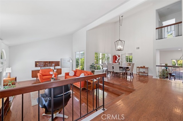 27093 Esward Drive, Calabasas CA: https://media.crmls.org/medias/e500978d-92e5-4d72-9af7-ce3302d716ac.jpg