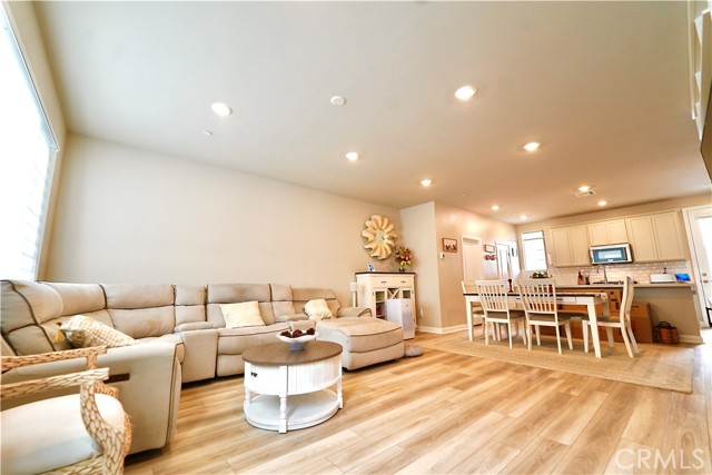 1448 W Sunrise Lane, San Pedro CA: https://media.crmls.org/medias/e5009804-5707-4ef8-a731-f406fd3560d4.jpg