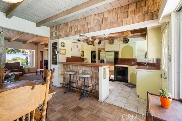 1 Bridle Lane, Rancho Palos Verdes, California 90275, 3 Bedrooms Bedrooms, ,1 BathroomBathrooms,Residential,Sold,Bridle,SB22113109