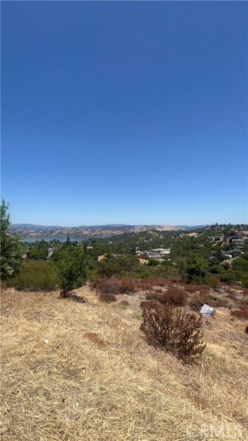 5630 Cherokee Drive, Kelseyville CA: https://media.crmls.org/medias/e5015003-7c89-43e8-99a6-980d4d57e5da.jpg