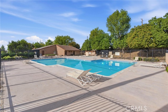 Detail Gallery Image 33 of 37 For 2116 Firewood Ct, San Bernardino,  CA 92404 - 2 Beds | 2 Baths