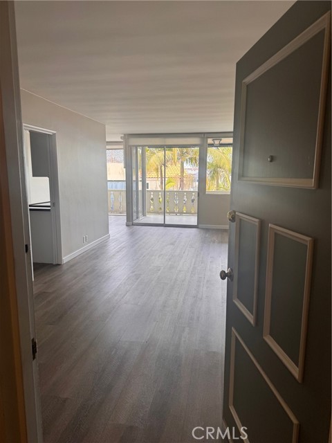 Detail Gallery Image 2 of 12 For 103 Ravenna Dr #15,  Long Beach,  CA 90803 - 2 Beds | 2 Baths
