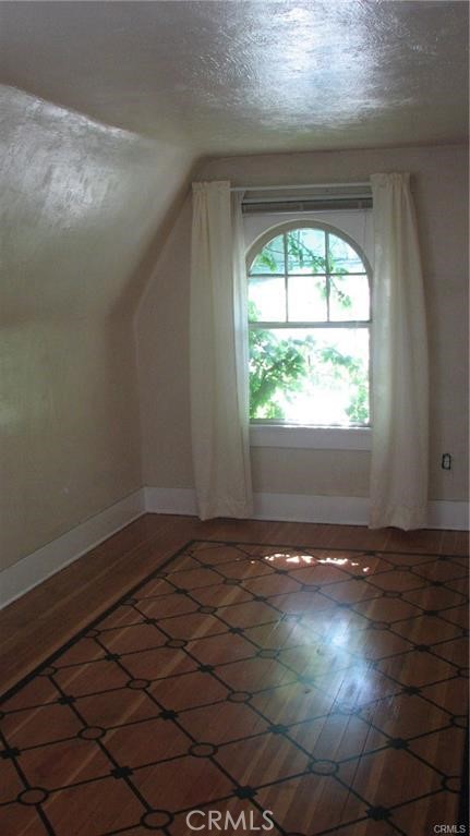 Detail Gallery Image 7 of 14 For 324 Ximeno Ave, Long Beach,  CA 90814 - 3 Beds | 1 Baths