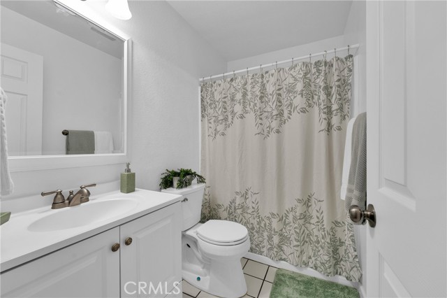 Detail Gallery Image 17 of 23 For 692 N Rancho Santiago Blvd, Orange,  CA 92869 - 5 Beds | 4 Baths