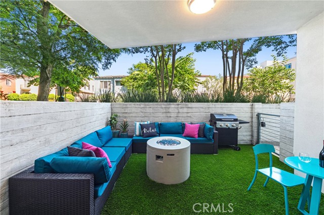 950 S Fairfax Avenue # 136, Los Angeles, California 90048, 2 Bedrooms Bedrooms, ,2 BathroomsBathrooms,Residential Lease,For Rent,950 S Fairfax Avenue # 136,CRSR23187905