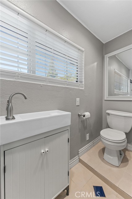 Image 17 of 43 For 5361 Cedar  