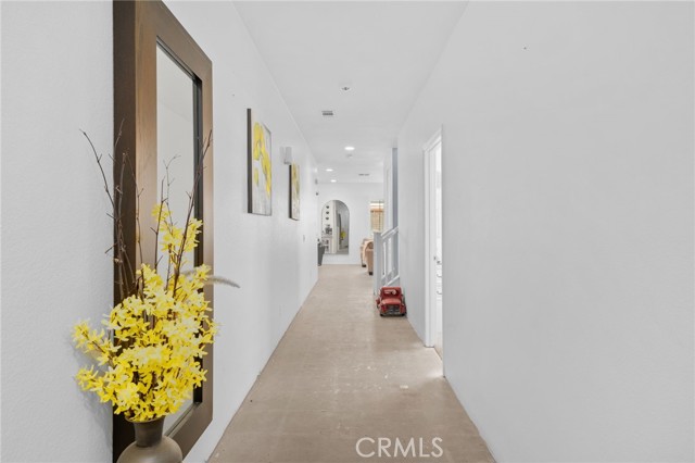 Detail Gallery Image 4 of 37 For 2189 Stonewood, Mentone,  CA 92359 - 5 Beds | 3/1 Baths