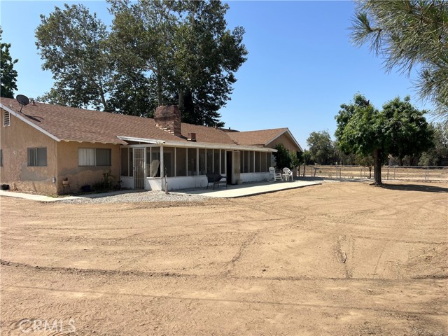 28900 Reservoir Avenue, Nuevo CA: https://media.crmls.org/medias/e5035dc6-7405-41b3-96cd-2752ee0bbaa1.jpg