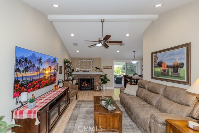 Detail Gallery Image 12 of 52 For 9588 Highland Ave, Rancho Cucamonga,  CA 91737 - 4 Beds | 2 Baths