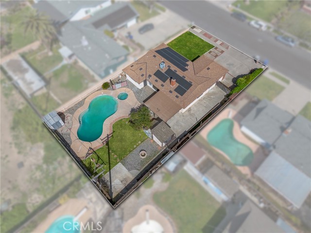 Detail Gallery Image 2 of 22 For 2234 Carter Way, Hanford,  CA 93230 - 3 Beds | 2 Baths