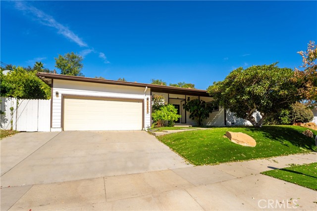 Detail Gallery Image 2 of 34 For 22477 Liberty Bell Rd, Calabasas,  CA 91302 - 4 Beds | 3/1 Baths