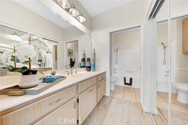 27 Timbre, Rancho Santa Margarita CA: https://media.crmls.org/medias/e504ef29-f700-4ec5-929f-9957d60dc67f.jpg