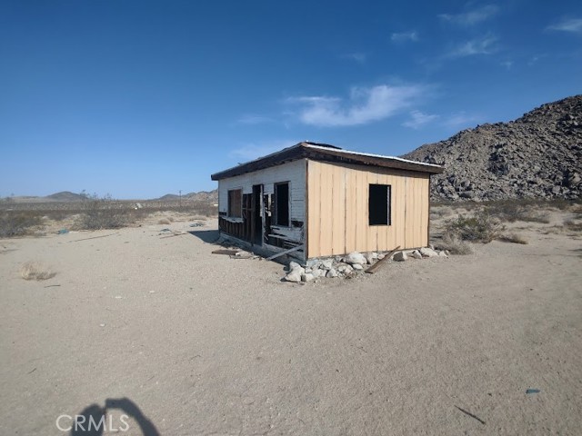 Detail Gallery Image 1 of 7 For 0 Wright Rd, Landers,  CA 92285 - – Beds | – Baths