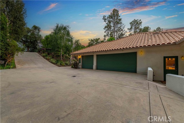 1525 Ramona Drive, Camarillo CA: https://media.crmls.org/medias/e506a536-52ba-4857-ac1a-6169f31991b6.jpg