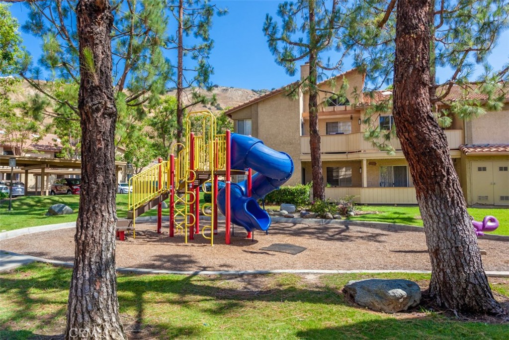 MLS #OC25257301 image #15