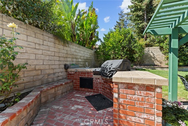 3919 Southhampton Road, Moorpark CA: https://media.crmls.org/medias/e5071166-a58a-45c7-b65a-111db3c953d5.jpg