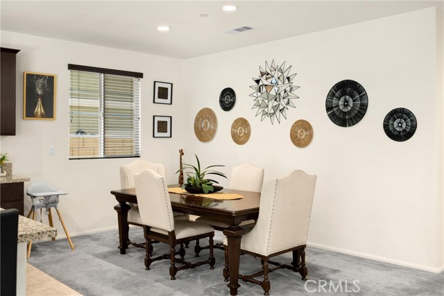 Detail Gallery Image 4 of 40 For 4337 Rima Drive, Fontana,  CA 92336 - 4 Beds | 3/1 Baths