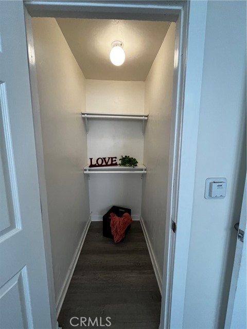 Detail Gallery Image 7 of 11 For 4518 S Normandie #1/2,  Los Angeles,  CA 90037 - 1 Beds | 1 Baths