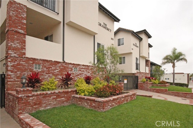 Detail Gallery Image 3 of 26 For 1675 Gramercy Ave #3,  Torrance,  CA 90501 - 2 Beds | 1/1 Baths