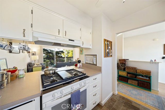 Detail Gallery Image 7 of 41 For 1955 Ironwood #K,  Morro Bay,  CA 93442 - 2 Beds | 1/1 Baths