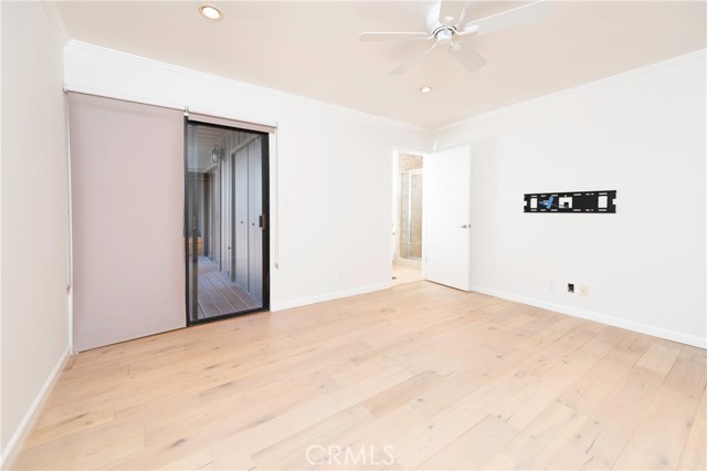 Detail Gallery Image 3 of 19 For 2306 Ruhland Ave #B,  Redondo Beach,  CA 90278 - 3 Beds | 2 Baths