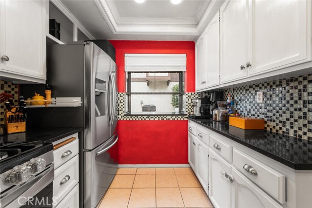 Detail Gallery Image 3 of 50 For 308 Molokai Dr, Placentia,  CA 92870 - 2 Beds | 2/1 Baths