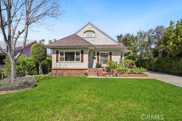 Detail Gallery Image 2 of 32 For 520 Linda, Redlands,  CA 92373 - 3 Beds | 2 Baths