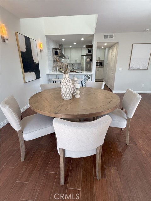 Detail Gallery Image 6 of 19 For 411 San Nicholas, Laguna Beach,  CA 92651 - 3 Beds | 2/1 Baths