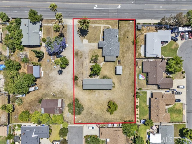 6910 Carnelian Street, Rancho Cucamonga CA: https://media.crmls.org/medias/e509f188-a7c4-4af5-9493-ecb0fa7a9659.jpg
